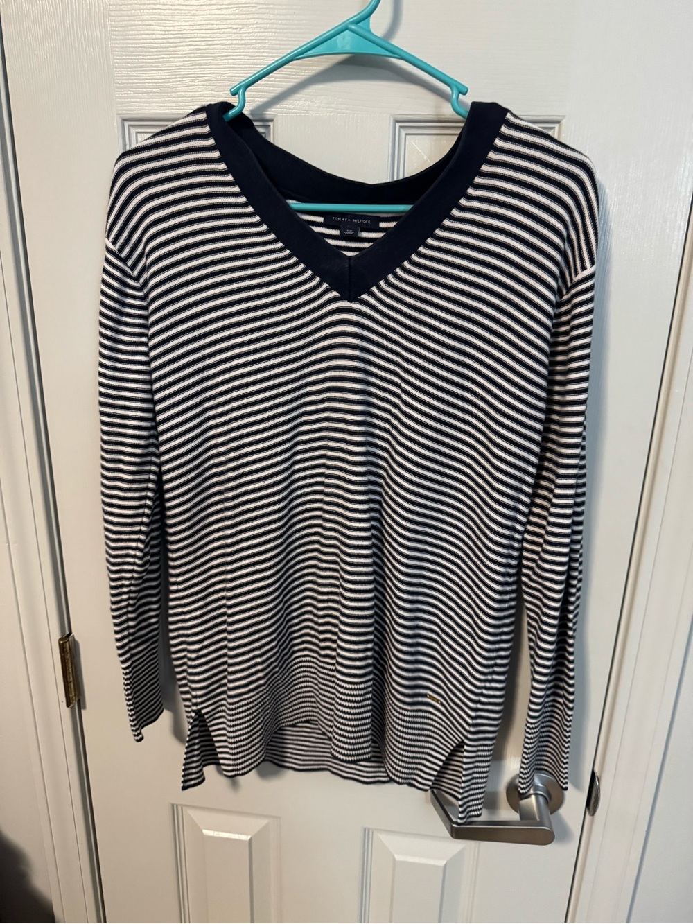 Tommy Hilfiger Navy and White Striped V-Neck Sweater NWOT